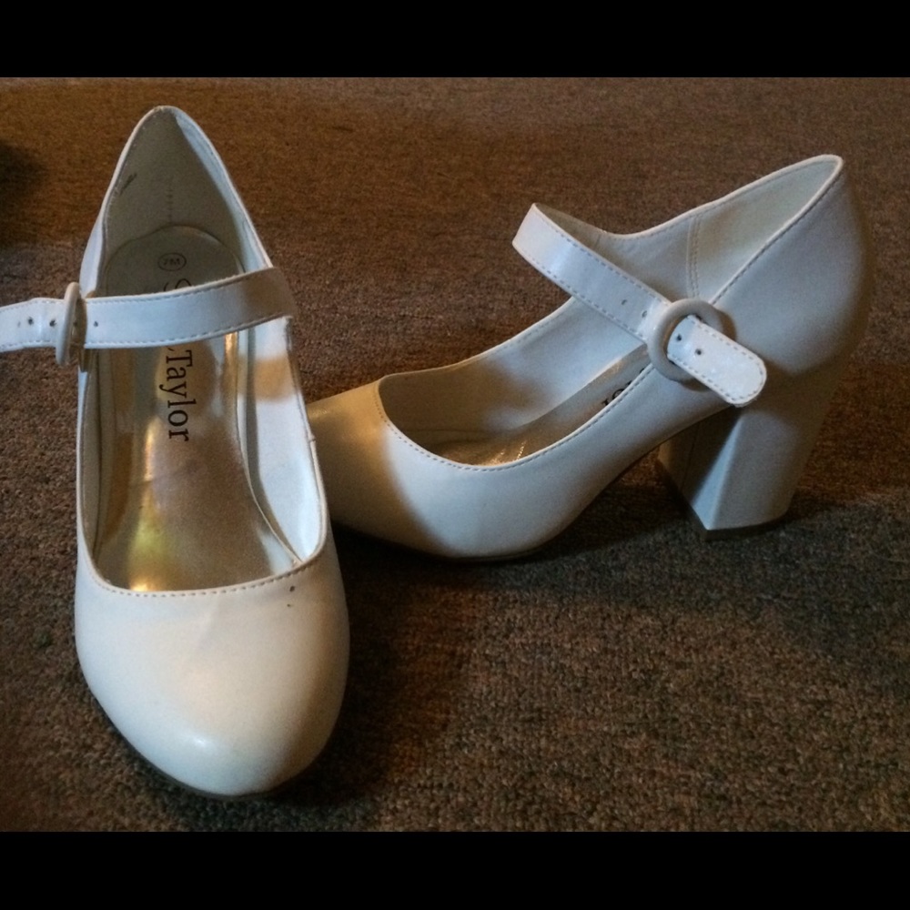 White cute chunky heels